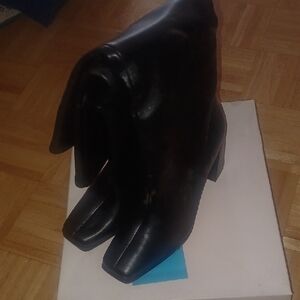 Chinese Laundry-Black Leather Women's Boots